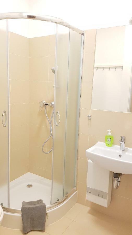 Kvh By Rockchair Apartments L Superhost Status L Boxspringbett Am Schloss Charlottenburg Welcomes You! 柏林 外观 照片